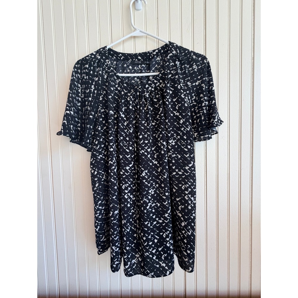 Apt. 9 Black White Abstract Geometric Flutter Sleeve Relaxed fit Blouse Large